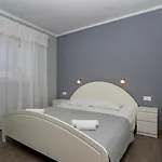 Stunning 2 Bedroom Apartman