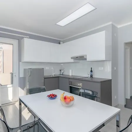 Stunning 2 Bedroom ツァヴタット
