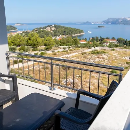 Διαμέρισμα Stunning 2 Bedroom Cavtat